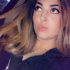 Meet your Posher, Capricia